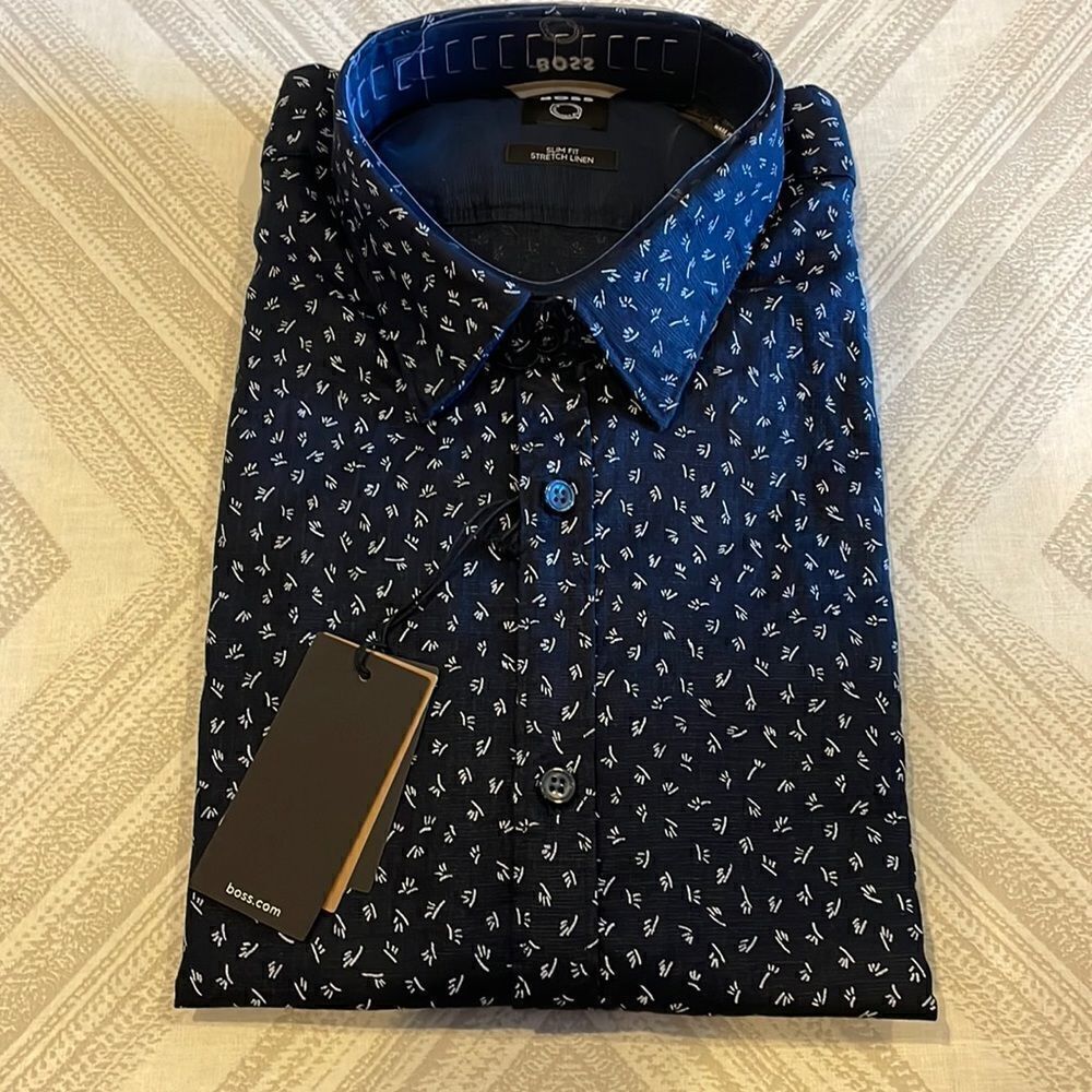 Boss Men’s Navy & White Pattern Short-sleeve Button Down Shirt Size L